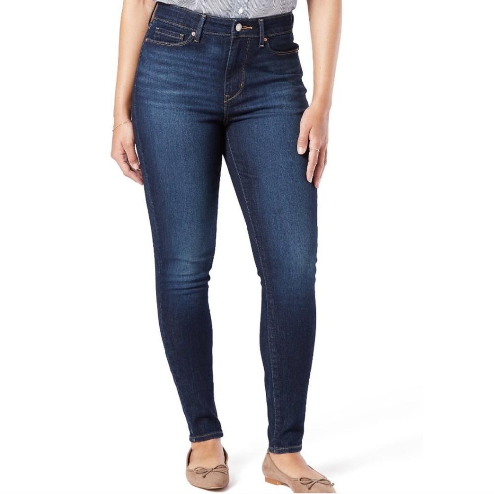 Signature by Levi Strauss Dark Wash High Rise Skinny Jeans W27 L30